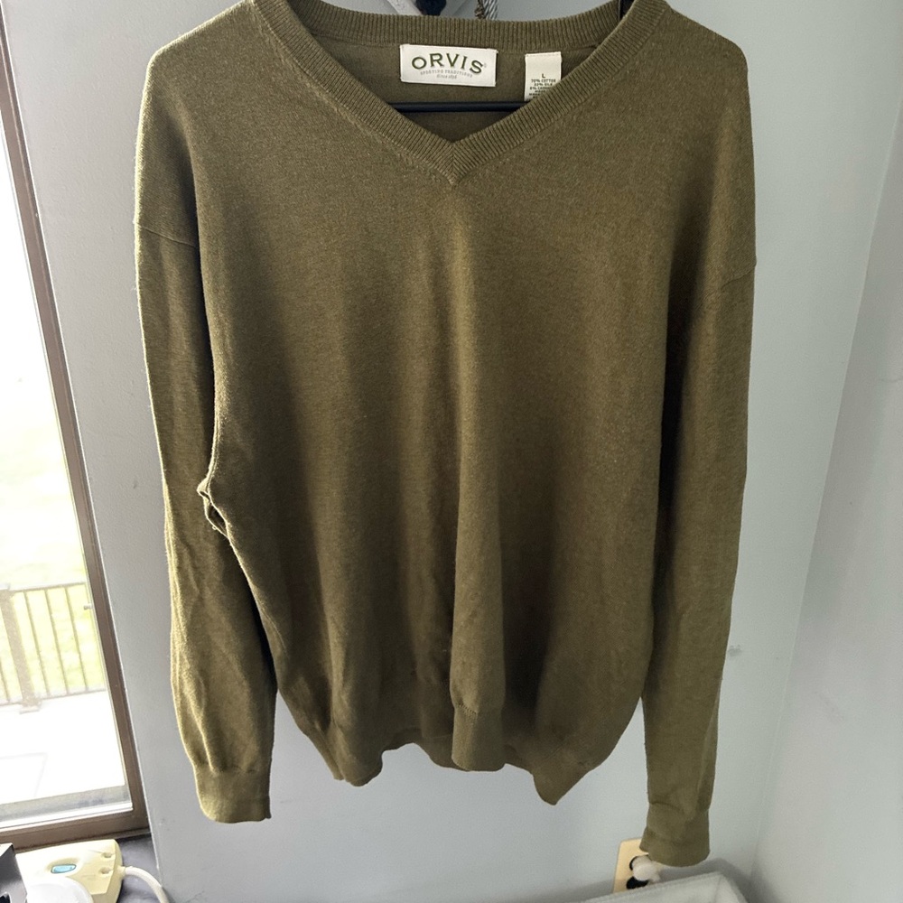 Orvis Men's Olive Green V-Neck Sweater